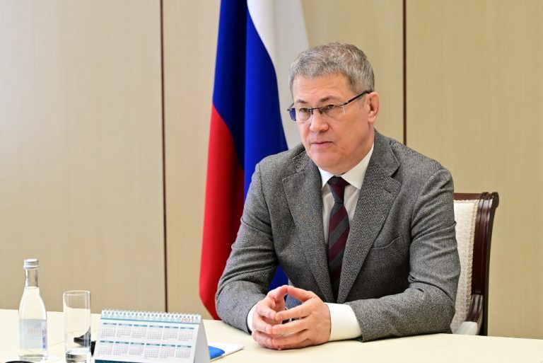 Ждем обещанного: жители Уфы массово пожаловались главе республики на отопление