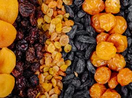 Моем орехи и сухофрукты только так – грязи и бактерий не останется: 3 важнейших правила