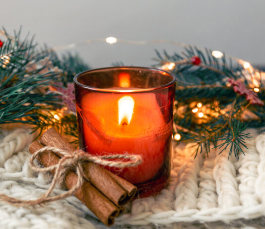 Как красиво и оригинально украсить дом к Новому году 2026: без дорогих декораций — волшебство своими руками