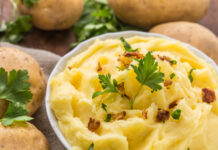 Картофельное пюре станет нежнее и вкуснее в десятки раз: добавьте в гарнир эти два продукта — точно не пожалеете Пюре, картошка