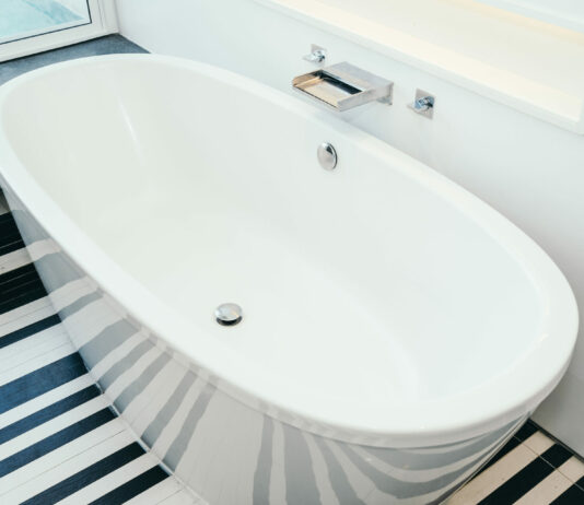 Отбеливаем ванну до белоснежного сияния убойным составом: ни желтого налета, ни ржавчины — идеальная чистота за копейки