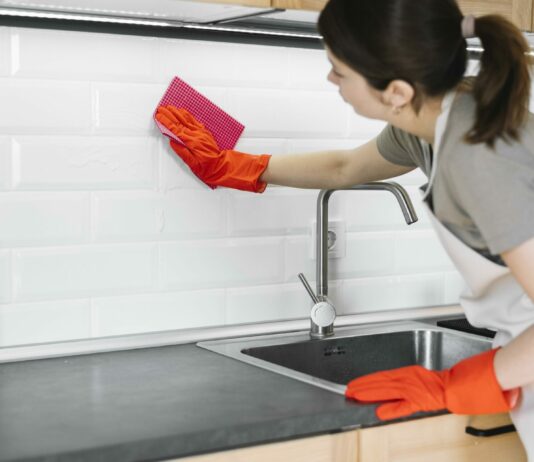 Эко-паста от застарелых загрязнений: для жирной посуды, липких фасадов, грязной обуви — идеальная чистота за копейки