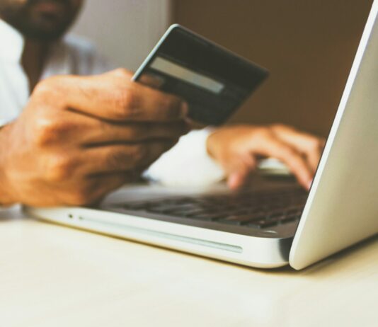 Женщина из Башкирии оплатила поездку и потеряла десятки тысяч: билет исчез