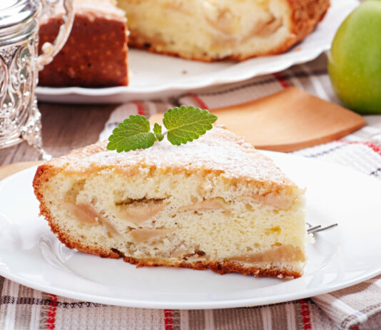 Шарлотка, пирог