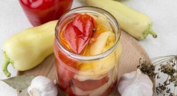 Консервируем перец с медом — на выходе улетная закуска на зиму: сочная, насыщенная, с пряными нотками