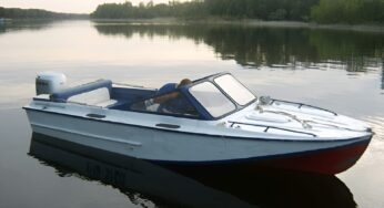 В Башкирии мужчина уехал на моторной лодке и пропал