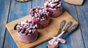 Когда клубнику некуда девать: Готовим шикарное нежное суфле — вкуснее десерта вы точно не ели