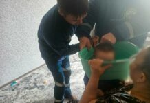 В Уфе спасатели освободили двухлетнего ребенка из горшка