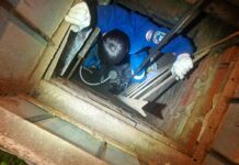 В Уфе спасли собаку, провалившуюся в погреб