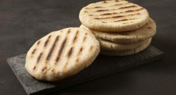Мешаем остатки пюре с яйцом: Готовим вкуснейшие лепёшки на завтрак за 9 минут — не блюдо, а вкусняшка с начинкой