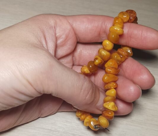 Как проверить янтарь на подлинность дома за 2 секунды: экономим на услугах ювелира