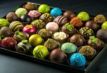 Орехи, печенье и кое-что ещё: Готовим вкуснейшие конфеты на Новый год — сладость к вашему столу