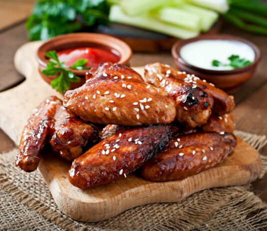 Самые вкусные маринованные крылышки по рецепту знакомого китайца — едим сразу по 3 килограмма, остановиться не можем