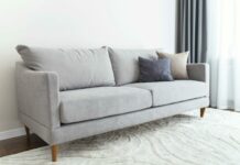 Диван стал как после химчистки: Всего 2 ложки и 15 минут сделали своё дело