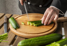 Просто берём огурец: Готовим лёгкие роллы на Новый Год — никакого риса в составе