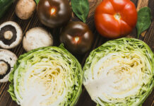 Разрезанный кочан капусты хранится по 2 месяца: Не гниёт и не темнеет — Просто посыпаем его этим, и дело сделано