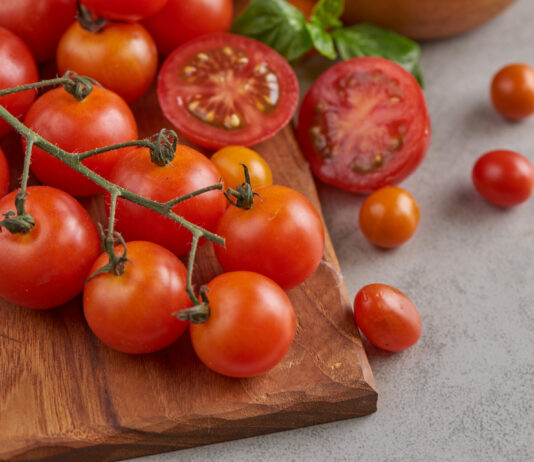 Шикарный вкус и отличная лёжкость: Топ-3 сорта классный томатов для вас — выбор агронома