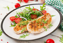 Курицу на масле больше не жарим: Подруга-повариха шепнула классный способ — вкусно и не жирно