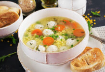 За этот грибной суп с фрикадельками муж готов цветы каждый день дарить: просто, вкусно, аппетитно