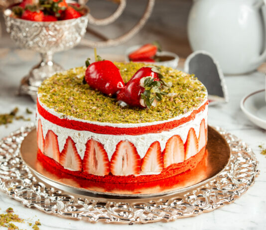 Овсяный торт без выпечки на Новый Год: Задобрим Огненную лошадку — получим мешок счастья в дом