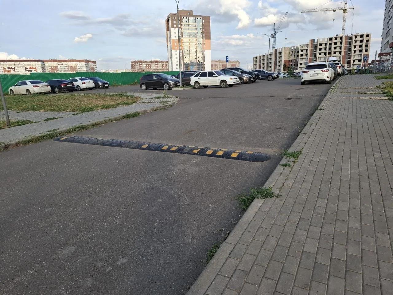 Как правильно проезжать «лежачих полицейских»: эксперты разобрали частые ошибки